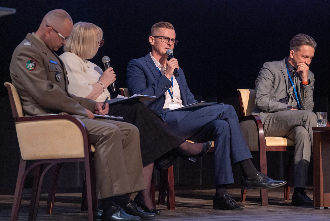 Fundacja Instytut Bezpieczeństwa Informacyjnego inicjatorem i głównym organizatorem II Forum Bezpieczeństwa i Przemysłu Obronnego